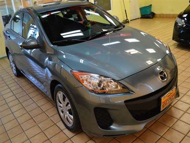 2013 Mazda Mazda3 i SV 4dr Sedan 5A